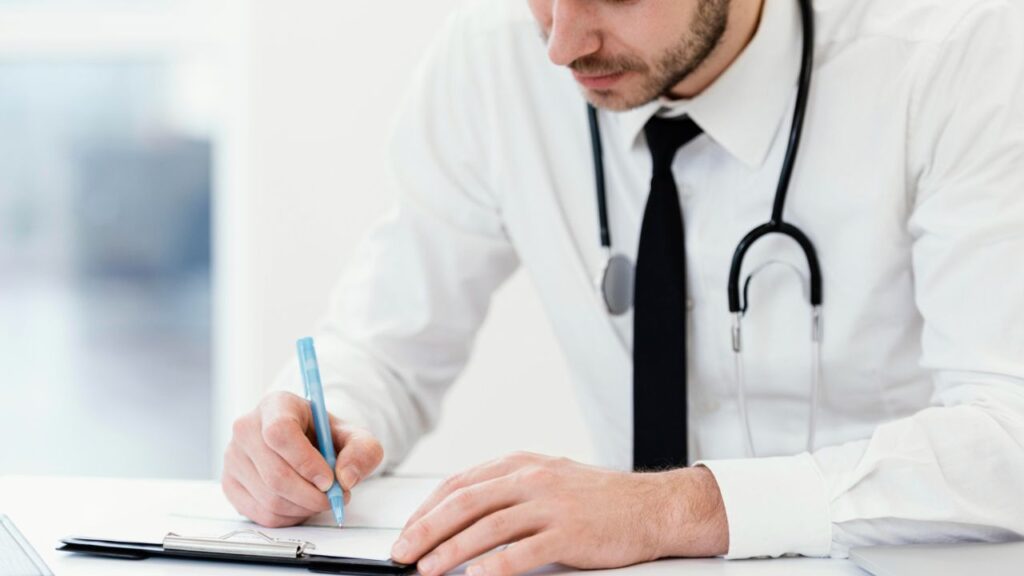 doctor writing ESA letter